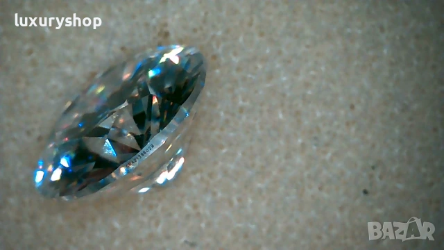 Диамант, Moissanite Brilliance, със сертификат, гравиран номер на камъка - 25 евро - 1 карат, снимка 7 - Пръстени - 55082787