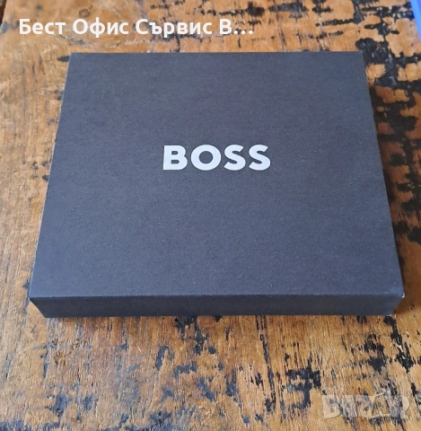 портфейл Hugo Boss БОС от естествена кожа, черен, тройно сгъваем, с капак и отделение за монети, снимка 4 - Портфейли, портмонета - 54808989