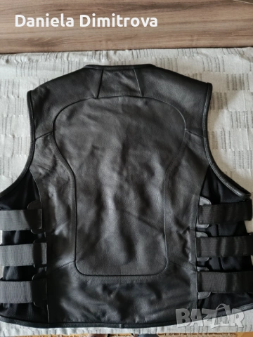 Мъжки кожен елек 6xl, снимка 2 - Якета - 54748326