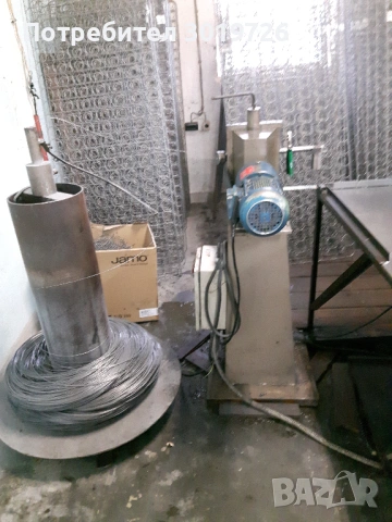 Машина UMIT MAKINA за прикачване на спирала от тел, снимка 2 - Други машини и части - 54054406