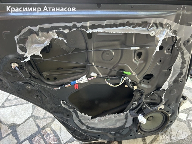 Врата задна лява за Тойота аурис комби. 2012-2018г. , снимка 4 - Части - 55289380