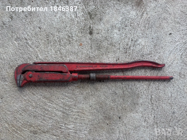 Тръбен ключ Ridgid с двойно рамо и челюсти на 90˚