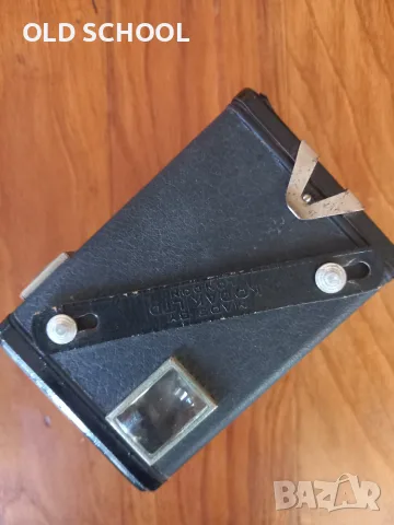 Стар фотоапарат 1957 Кодак(box camera), снимка 5 - Фотоапарати - 55545018