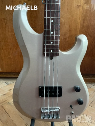 Продавам оригинална японска бас китара IBANEZ ROADSTAR IIB, снимка 3 - Китари - 54515167