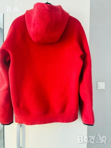 Nike Sportswear Tech Fleece -червен, снимка 2 - Суичъри - 54093434