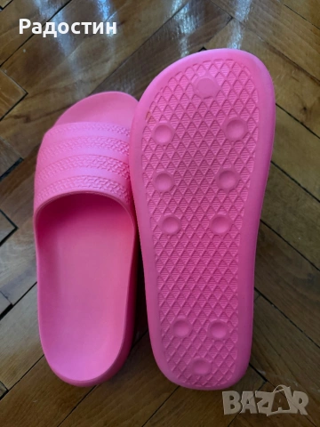 Adidas оригинални Чехли, снимка 4 - Чехли - 54870761
