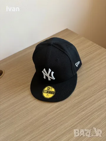 New Era 59FIFTY New York Yankees Essential Black Fitted Hat