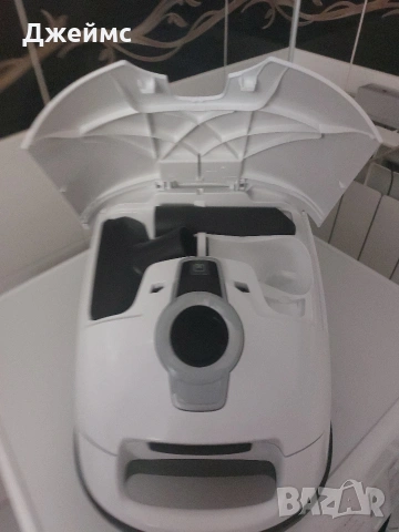 Прахосмукачка Miele Complete C3 silence EcoLine , снимка 10 - Прахосмукачки - 54449596
