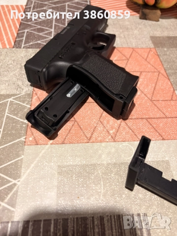 Airsoft реплика Glock 19 Co2, снимка 2 - Газово оръжие - 55160492