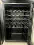 витрина за вино и напитки Samsung RW13EBSS, снимка 4