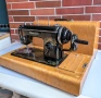 Продавам немска  шевна машина отлично състояние NAUMANN, снимка 2