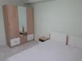 Просторен тристаен апартамент – 90 кв.м, етаж от къща, до гара Костинброд, снимка 5