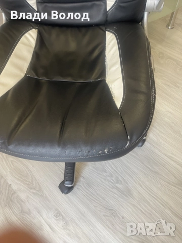 продава геймърски стол, снимка 6 - Столове - 55556795