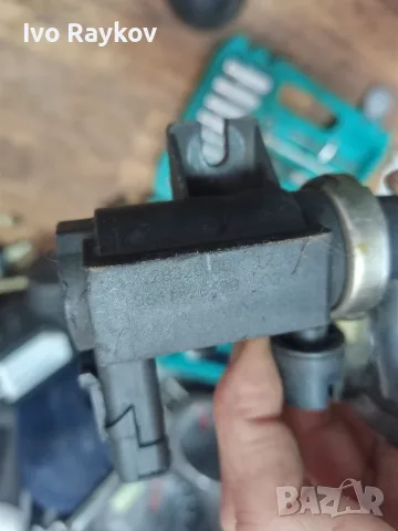 Вакуум клапан за Peugeot 206, 307 2.0 HDI 9641726680,, снимка 4 - Части - 55365533
