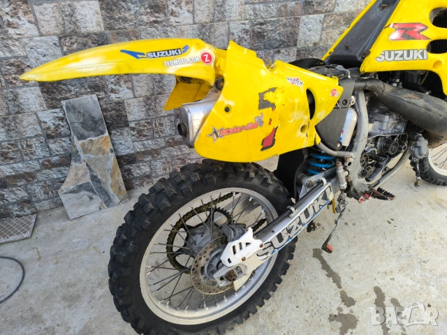 Suzuki rm 250 Само на части , снимка 3 - Мотоциклети и мототехника - 54432278