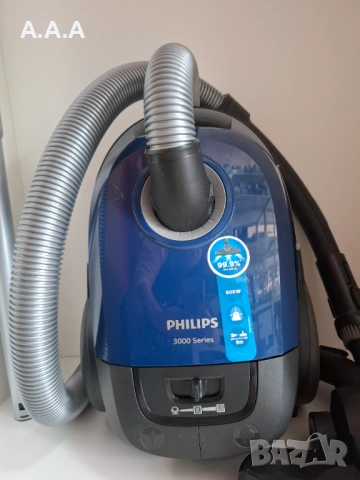 Прахосмукачка PHILIPS PERFORMER COMPACT XD3110/09 3 L