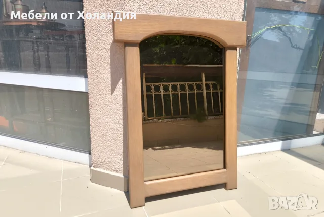 Затъмнено огледало с дъбова рамка