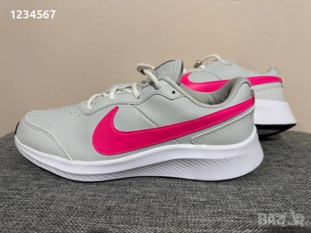 NIKE VARSITY LEATHER GS.