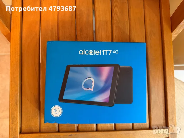 Два таблета Alcatel и Motorolla