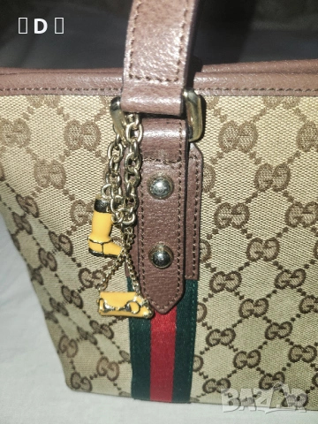 GUCCI оригинална чанта, снимка 2 - Чанти - 54654306