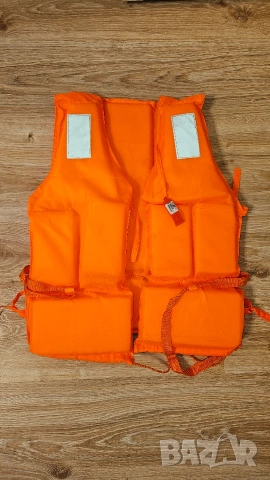 Спасителни жилетки, снимка 3 - Водни спортове - 54026312