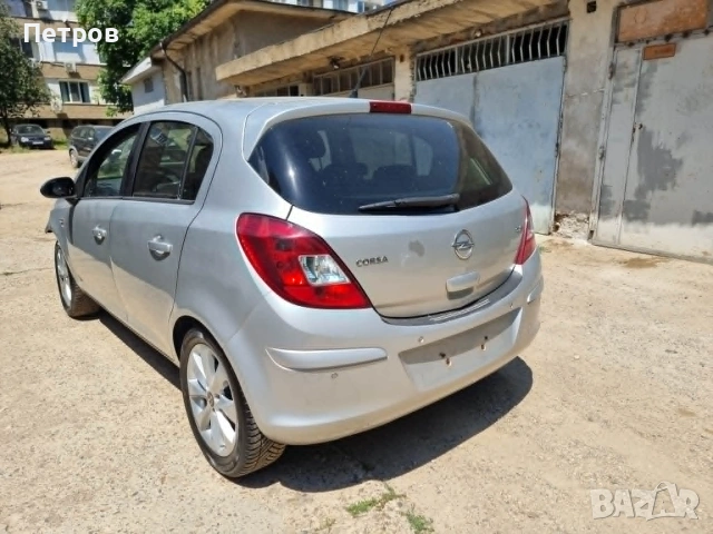 Opel Corsa 1.3 CDTI /Фейс/Нови гуми 16 На части, снимка 4 - Автомобили и джипове - 55104953
