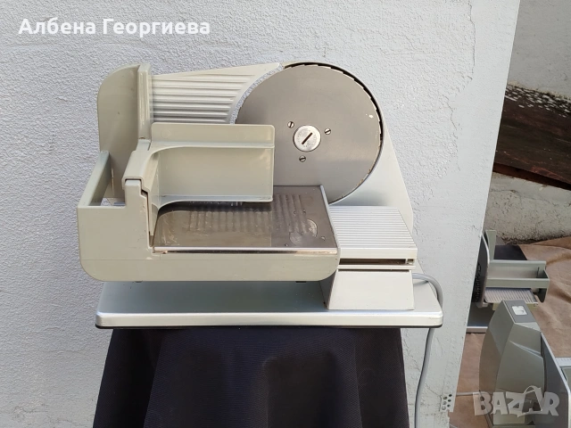 Слайс машина GRAEF - 130 W, снимка 6 - Кухненски роботи - 55261349