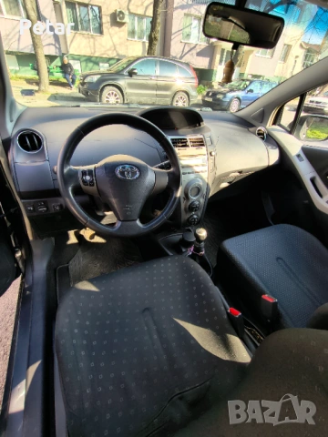 Продавам Тойота Ярис Газ- Бензин, снимка 3 - Автомобили и джипове - 54258355