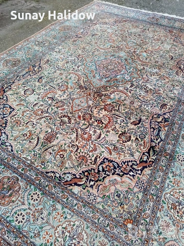 Копринен килим ръчно тъкан, снимка 8 - Килими - 54098408