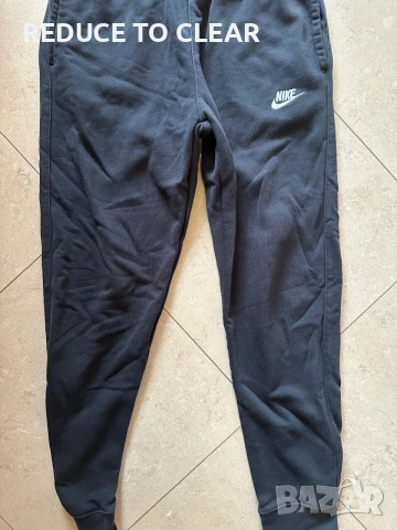 Спортни панталони Nike