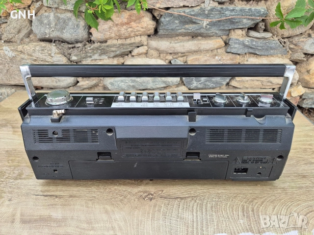Радиокасетофон Sanyo M7010K, снимка 4 - Радиокасетофони, транзистори - 55190569