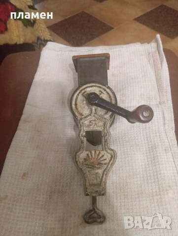 Продавам старинна мелница за кафе , снимка 8 - Антикварни и старинни предмети - 54404063
