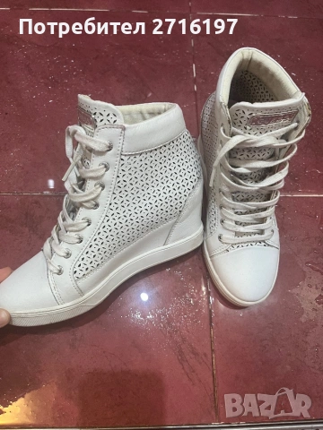 Дамски спорни обувки , снимка 11 - Дамски ежедневни обувки - 54339912