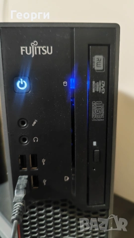 Мини компютър Fujitsu Esprimo C700, готов за работа с Windows 10.