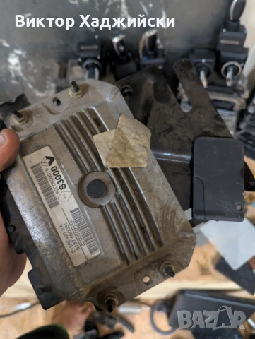 Renault ECU S3000 8200509516 8200509552 Siemens Sirius