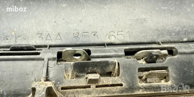 решетка с емблема VW Passat B7, снимка 2 - Части - 55326693