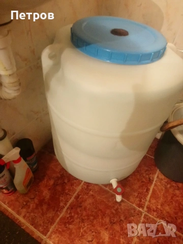 Бидони за вода - шест броя! , снимка 2 - Други стоки за дома - 54878679