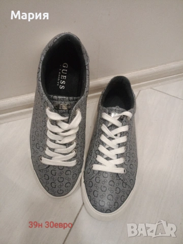 Обувки Guess, снимка 2 - Дамски ежедневни обувки - 54439162