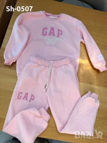 Детски анцуг Gap, снимка 2 - Детски комплекти - 54570806