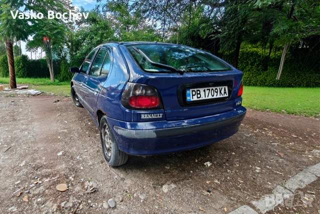 Renault Megan 1.6, снимка 4 - Автомобили и джипове - 54901281
