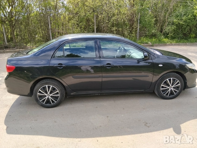 Toyota Corolla 2.0 D4D 126kw, снимка 8 - Автомобили и джипове - 54391255
