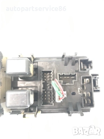 Кутия с предпазители за Mitsubishi Pajero 2.8 (2000) MR394597, снимка 2 - Части - 54739510