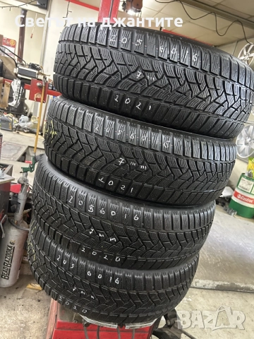 Гуми 205/60/16 Dunlop    4 броя Зимни, снимка 3 - Гуми и джанти - 55228974