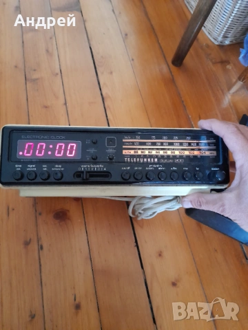 Старо радио,радиочасовник Telefunken Digitale 200, снимка 8 - Антикварни и старинни предмети - 54056799