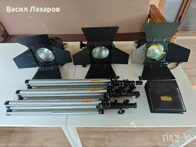 Професионален немски осветителен комплект KOBOLD REPORTERLICHT RL650, снимка 2 - Светкавици, студийно осветление - 55464825