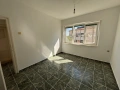 Гарсониера под наем, вътрешна, светла и в идеалния център на града, снимка 1