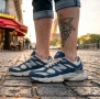 Маратонки New Balance 9060 – Тъмносиньо и Кремаво, снимка 1