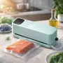 Мини преносима вакум машина за запечатване с LCD дисплей и USB зареждане, снимка 2