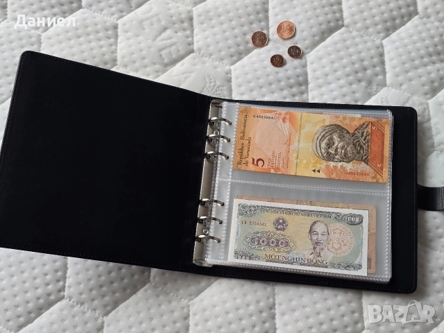 Класьор (албум) за банкноти с включени банкноти , снимка 2 - Нумизматика и бонистика - 54011105