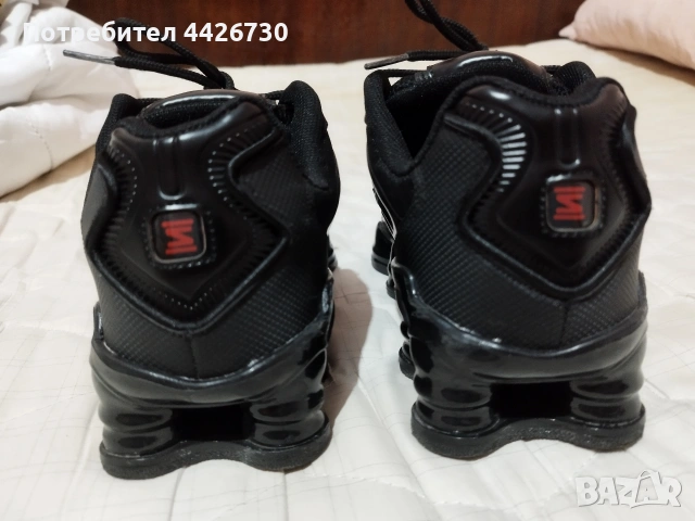 обувки Nike Shox triple black, снимка 3 - Маратонки - 54728439